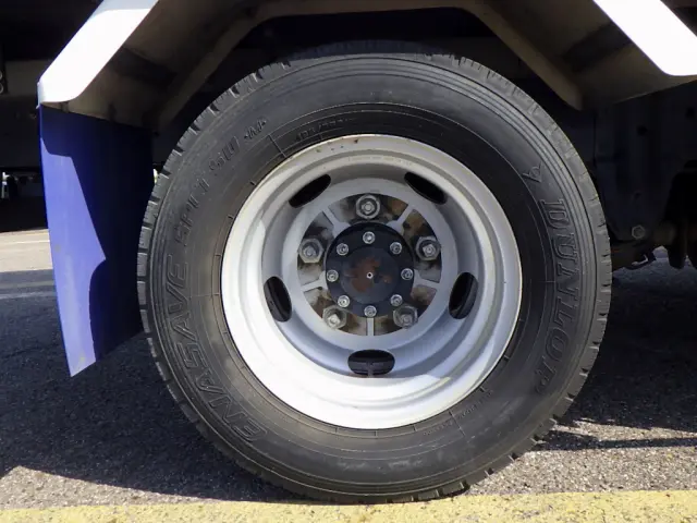 いすゞ エルフ 2RG-NLR88AN(2WD)の写真37