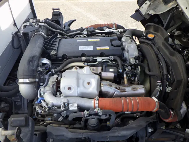 いすゞ エルフ 2RG-NLR88AN(2WD)の写真41