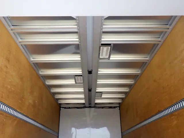 日野 デュトロ 2RG-XZU722M(2WD)の写真15