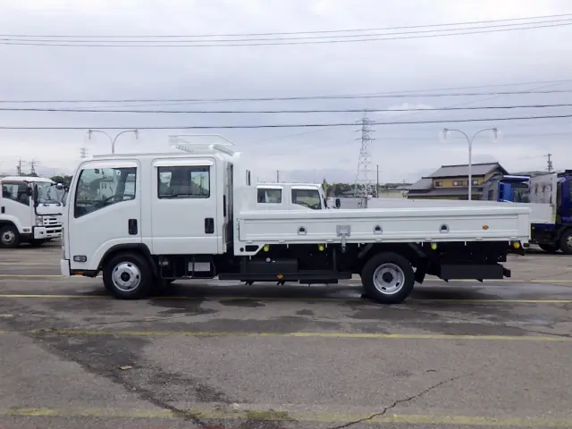 いすゞ エルフ 2RG-NPR88AR(2WD)の写真4