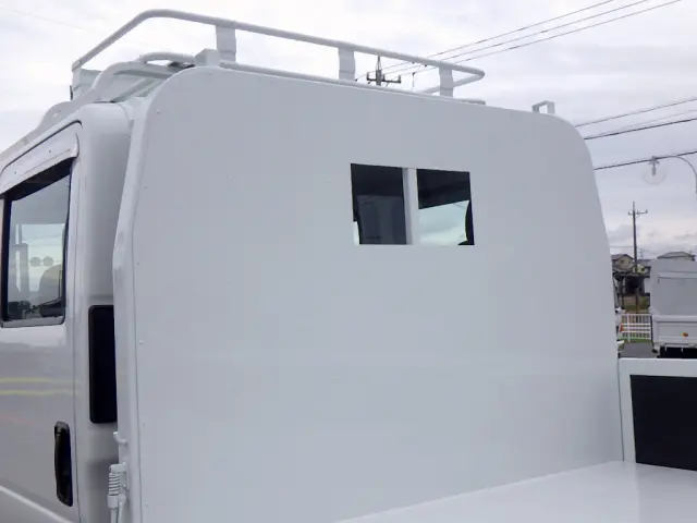 いすゞ エルフ 2RG-NPR88AR(2WD)の写真10