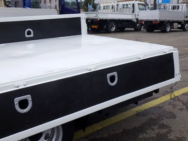 いすゞ エルフ 2RG-NPR88AR(2WD)の写真30