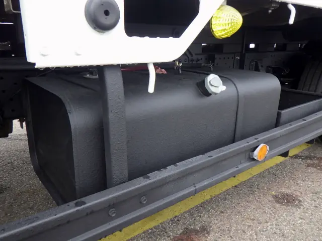 いすゞ エルフ 2RG-NPR88AR(2WD)の写真34