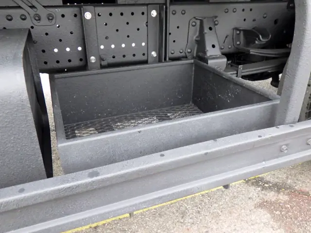 いすゞ エルフ 2RG-NPR88AR(2WD)の写真35