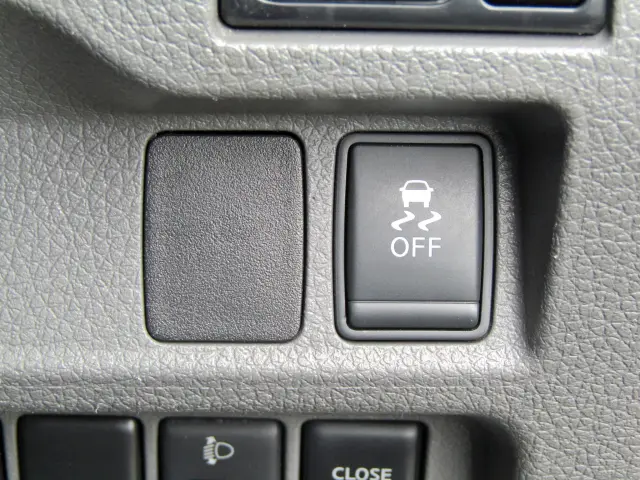 日産 キャラバン CBF-DS8E26(4WD)の写真30