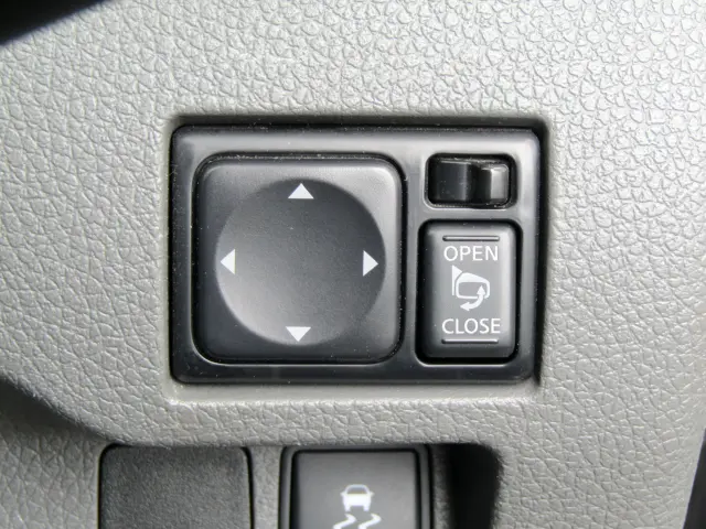 日産 キャラバン CBF-DS8E26(4WD)の写真31