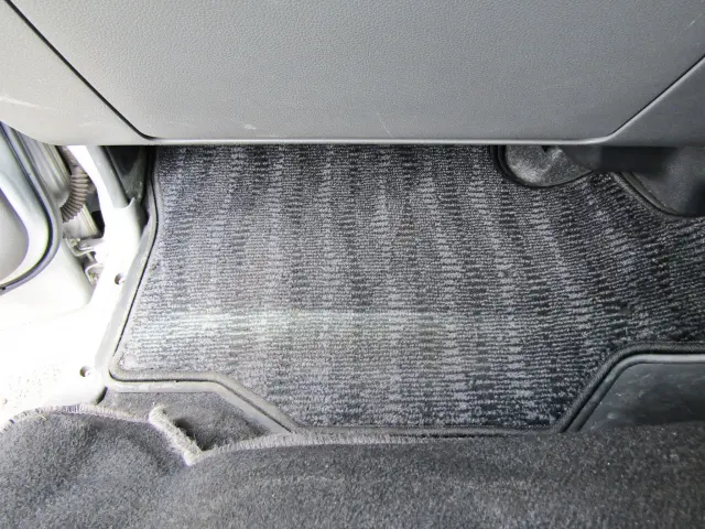 日産 キャラバン CBF-DS8E26(4WD)の写真32