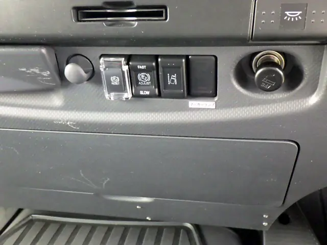 いすゞ フォワード 2RG-FRR90S2(2WD)の写真18