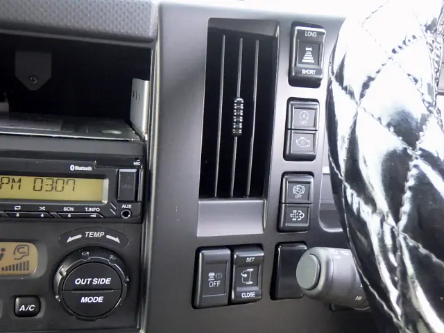 いすゞ フォワード 2RG-FRR90S2(2WD)の写真19