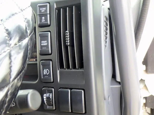 いすゞ フォワード 2RG-FRR90S2(2WD)の写真20