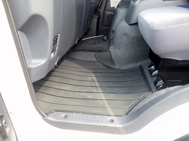 いすゞ フォワード 2RG-FRR90S2(2WD)の写真21