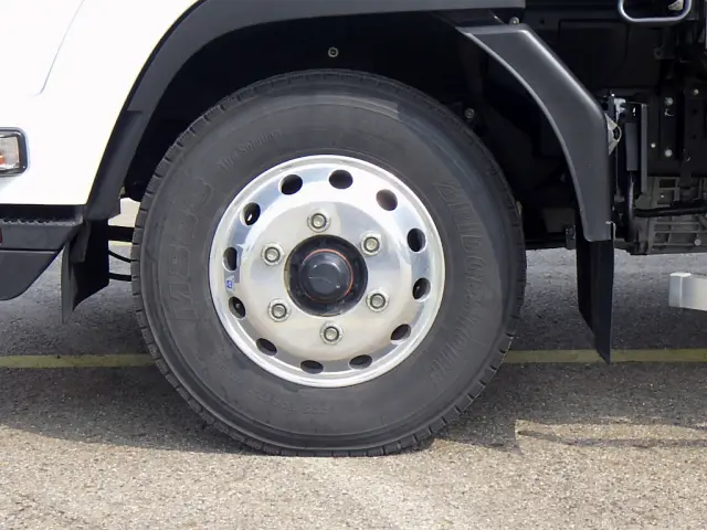 いすゞ フォワード 2RG-FRR90S2(2WD)の写真22