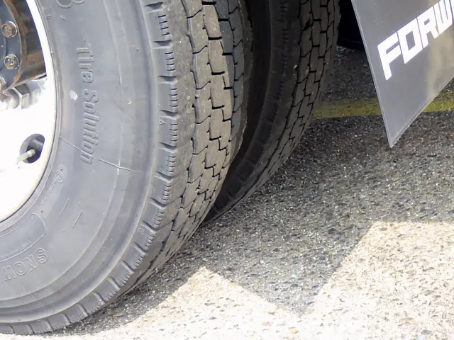 いすゞ フォワード 2RG-FRR90S2(2WD)の写真24