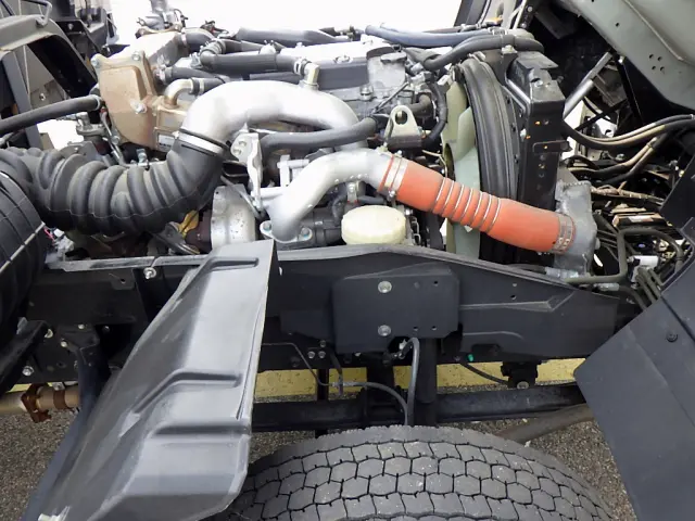 いすゞ フォワード 2RG-FRR90S2(2WD)の写真28