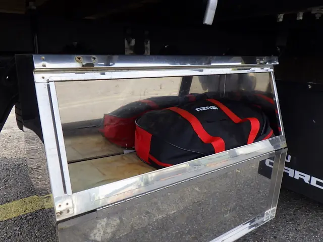 いすゞ フォワード 2RG-FRR90S2(2WD)の写真40