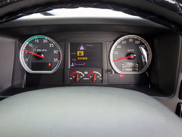 いすゞ フォワード 2RG-FRR90S2(2WD)の写真49