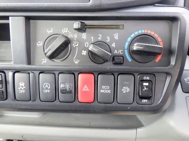 日野 デュトロ TKG-XZU645M(2WD)の写真47