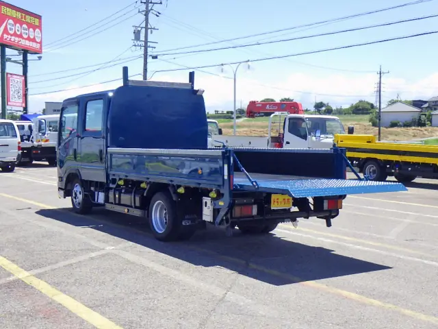 いすゞ エルフ 2RG-NLR88AR(2WD)の写真8