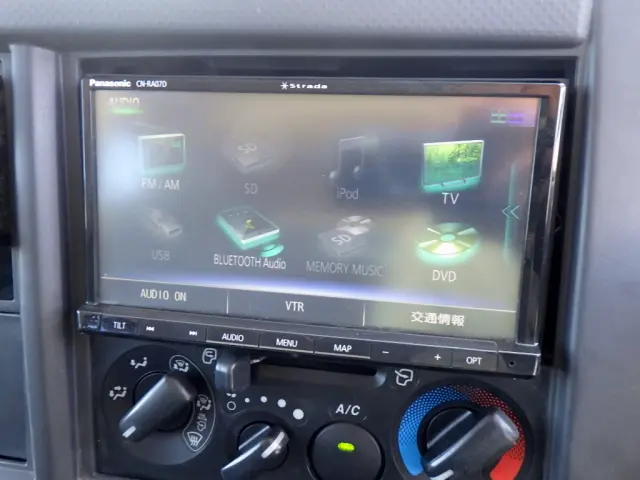 いすゞ エルフ 2RG-NLR88AR(2WD)の写真32