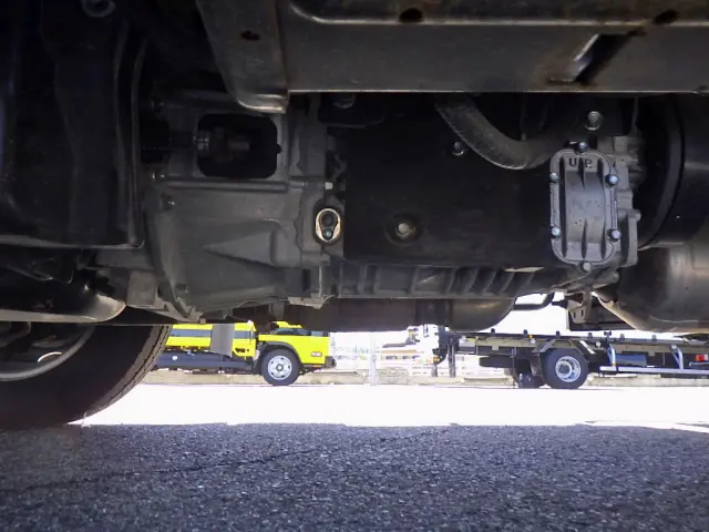いすゞ エルフ 2RG-NLR88AR(2WD)の写真45