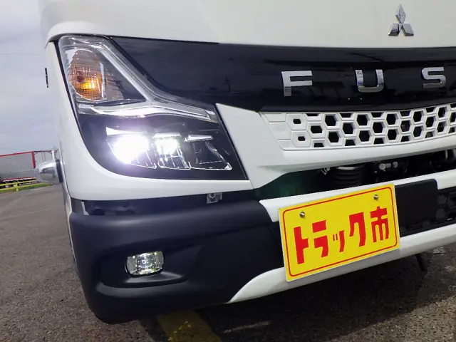 三菱 キャンター 2RG-FBA20(2WD)の写真3