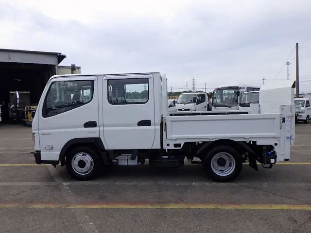 三菱 キャンター 2RG-FBA20(2WD)の写真4