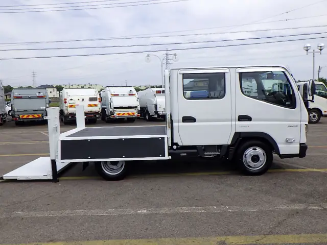 三菱 キャンター 2RG-FBA20(2WD)の写真8