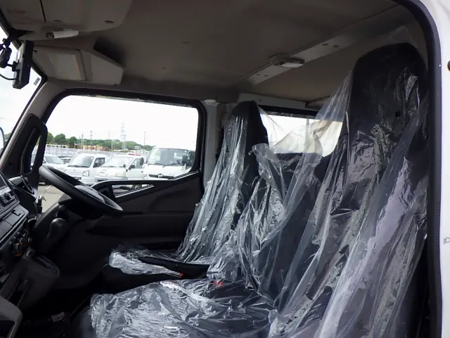 三菱 キャンター 2RG-FBA20(2WD)の写真11