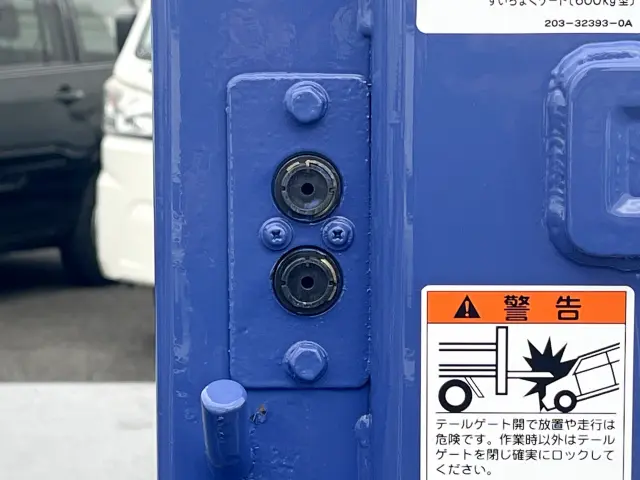 三菱 キャンターガッツ PDG-FB70B(2WD)の写真14