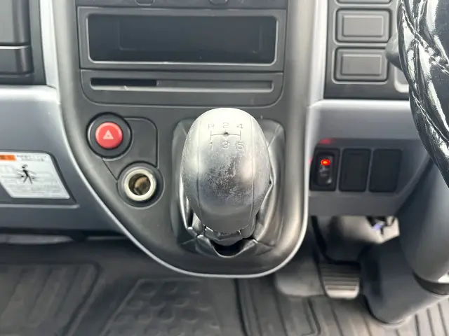 三菱 キャンターガッツ PDG-FB70B(2WD)の写真22