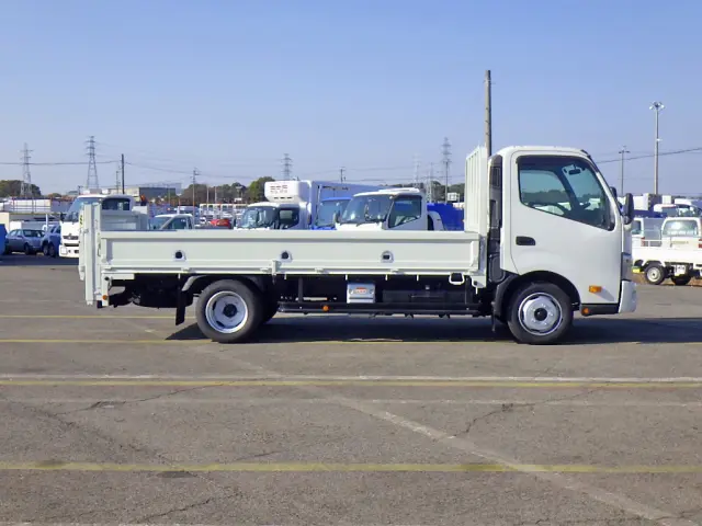 トヨタ ダイナ 2RG-XZU710(2WD)の写真5