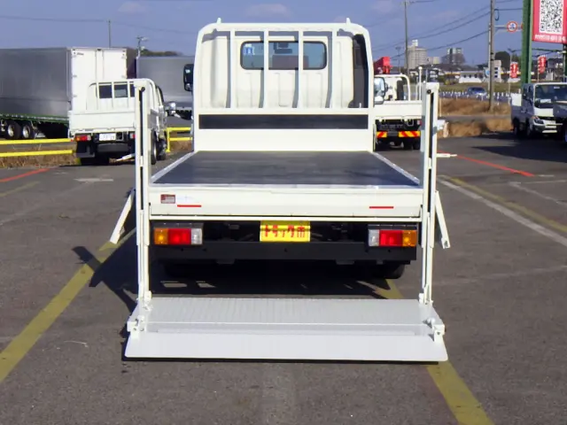 トヨタ ダイナ 2RG-XZU710(2WD)の写真7