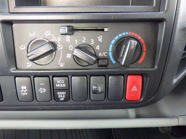 トヨタ ダイナ 2RG-XZU710(2WD)の写真14