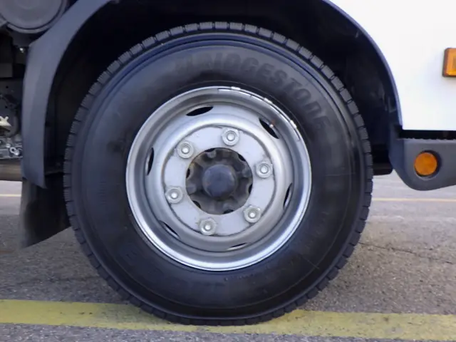 日野 デュトロ 2KG-XZU730M(2WD)の写真37