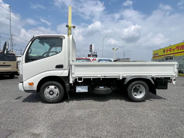 日野 デュトロ 2RG-XZC605M(2WD)の写真3