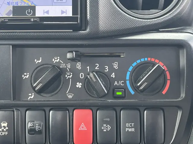 日野 デュトロ 2RG-XZC605M(2WD)の写真22