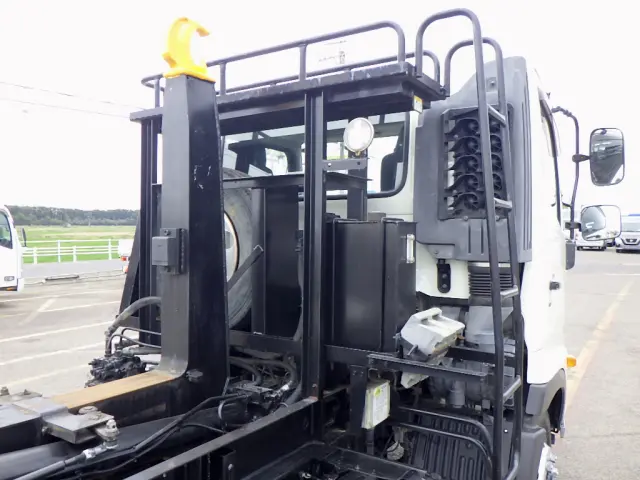 日野 レンジャー TKG-FC9JEAA(2WD)の写真9