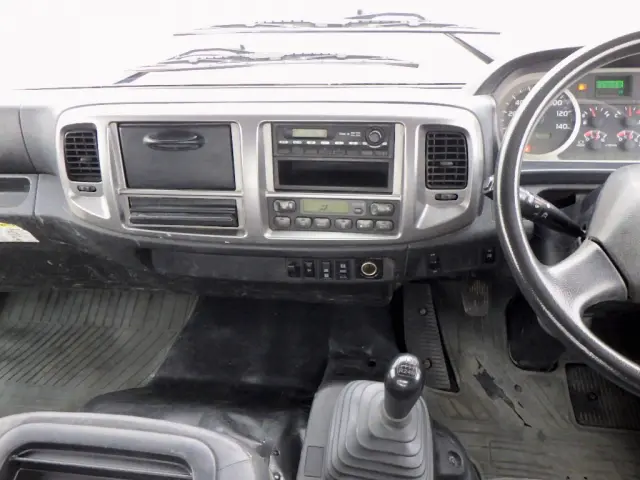 日野 レンジャー TKG-FC9JEAA(2WD)の写真12