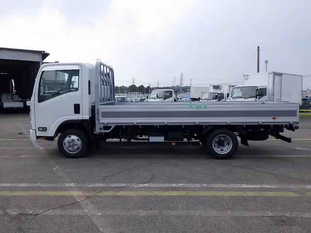 いすゞ エルフ 2RG-NNS88AN(4WD)の写真4