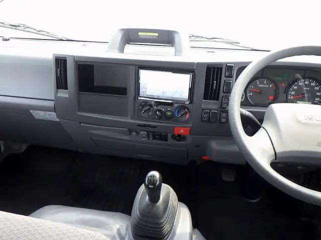 いすゞ エルフ 2RG-NNS88AN(4WD)の写真12