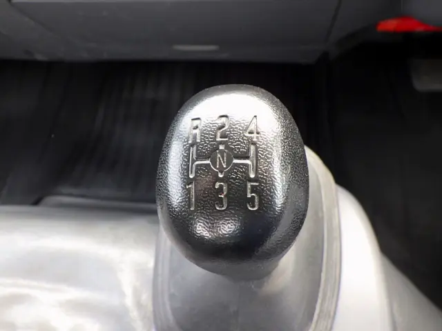 いすゞ エルフ 2RG-NNS88AN(4WD)の写真13