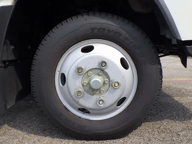 いすゞ エルフ 2RG-NNS88AN(4WD)の写真24