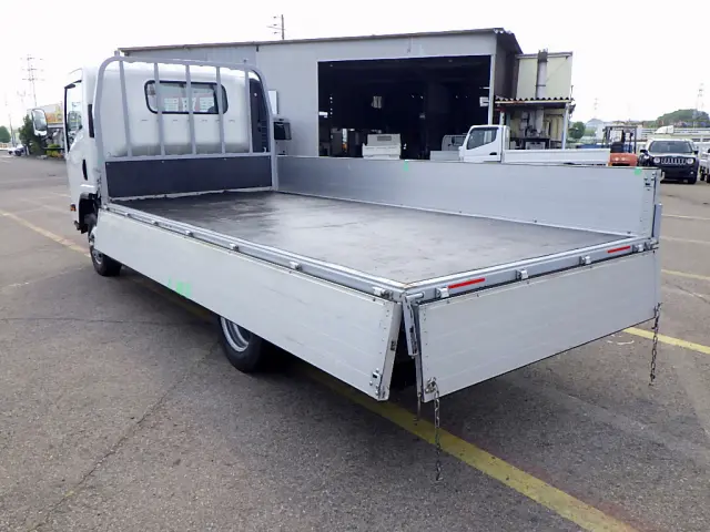 いすゞ エルフ 2RG-NNS88AN(4WD)の写真33