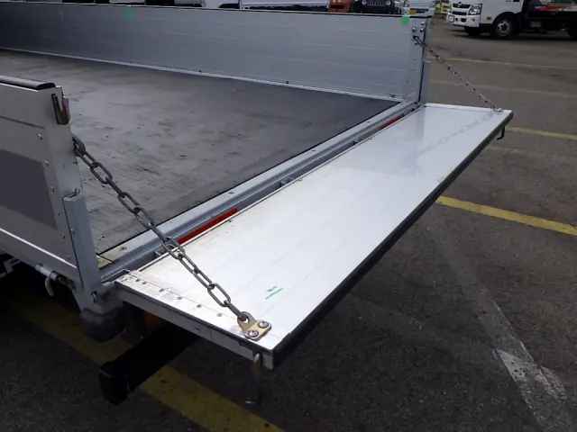 いすゞ エルフ 2RG-NNS88AN(4WD)の写真34