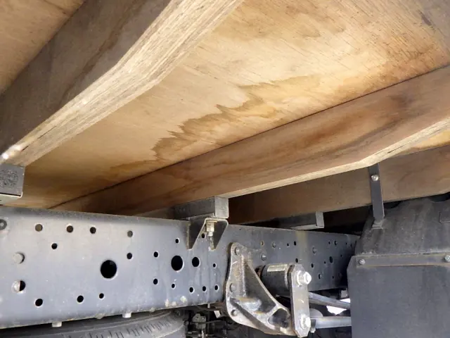 いすゞ エルフ 2RG-NNS88AN(4WD)の写真35