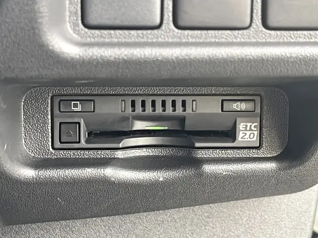 トヨタ ハイエースバン 3BF-TRH200V(2WD)の写真27