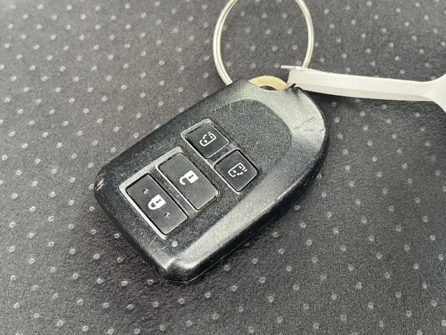 トヨタ ハイエースバン 3BF-TRH200V(2WD)の写真35