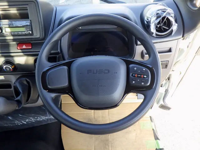 三菱 キャンター 2PG-FEBS0(2WD)の写真12