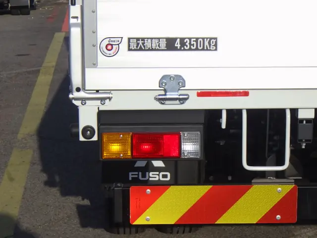 三菱 キャンター 2PG-FEBS0(2WD)の写真32