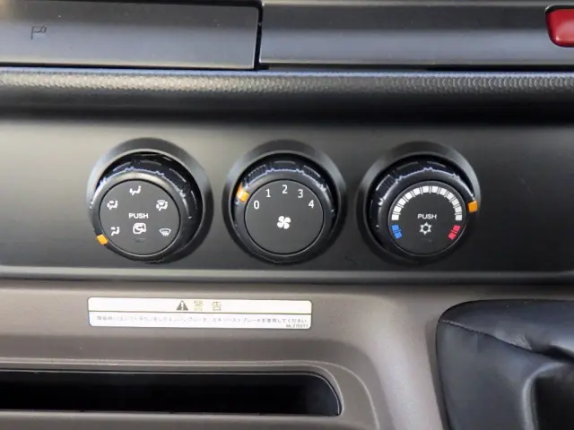 三菱 キャンター 2PG-FEBS0(2WD)の写真45